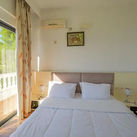 Iliria Hotel 4*